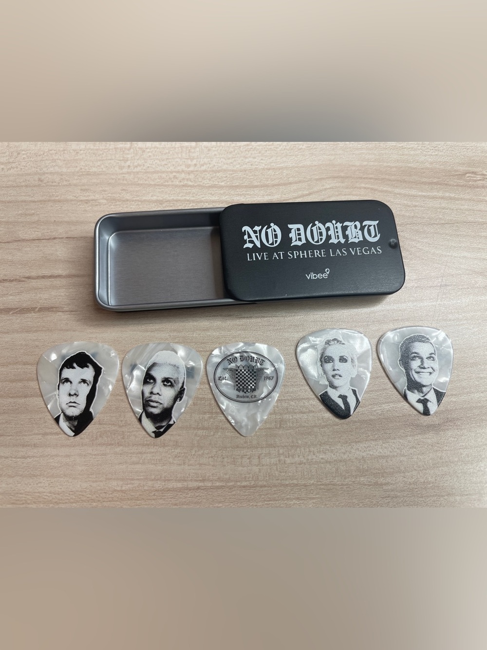No Doubt Live at Sphere Las Vegas Vibee Collectible Guitar Pics VIP gift